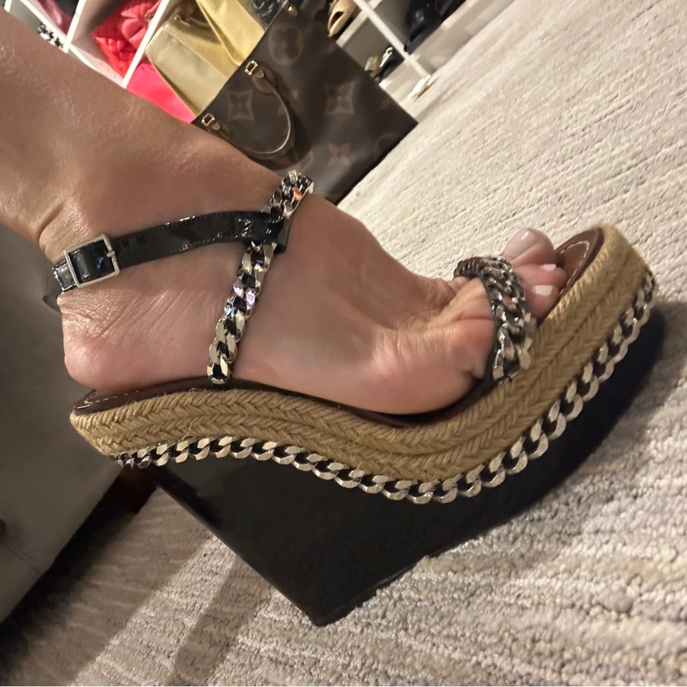 Christian Louboutin black patent wedge 38